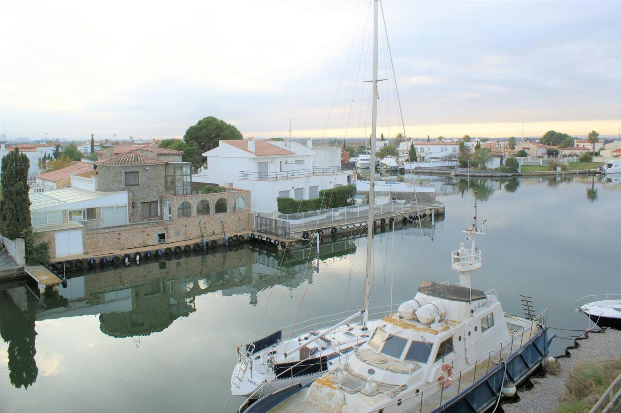 Apartamento En Roses Con Vistas Al Canal Y Piscina Εξωτερικό φωτογραφία